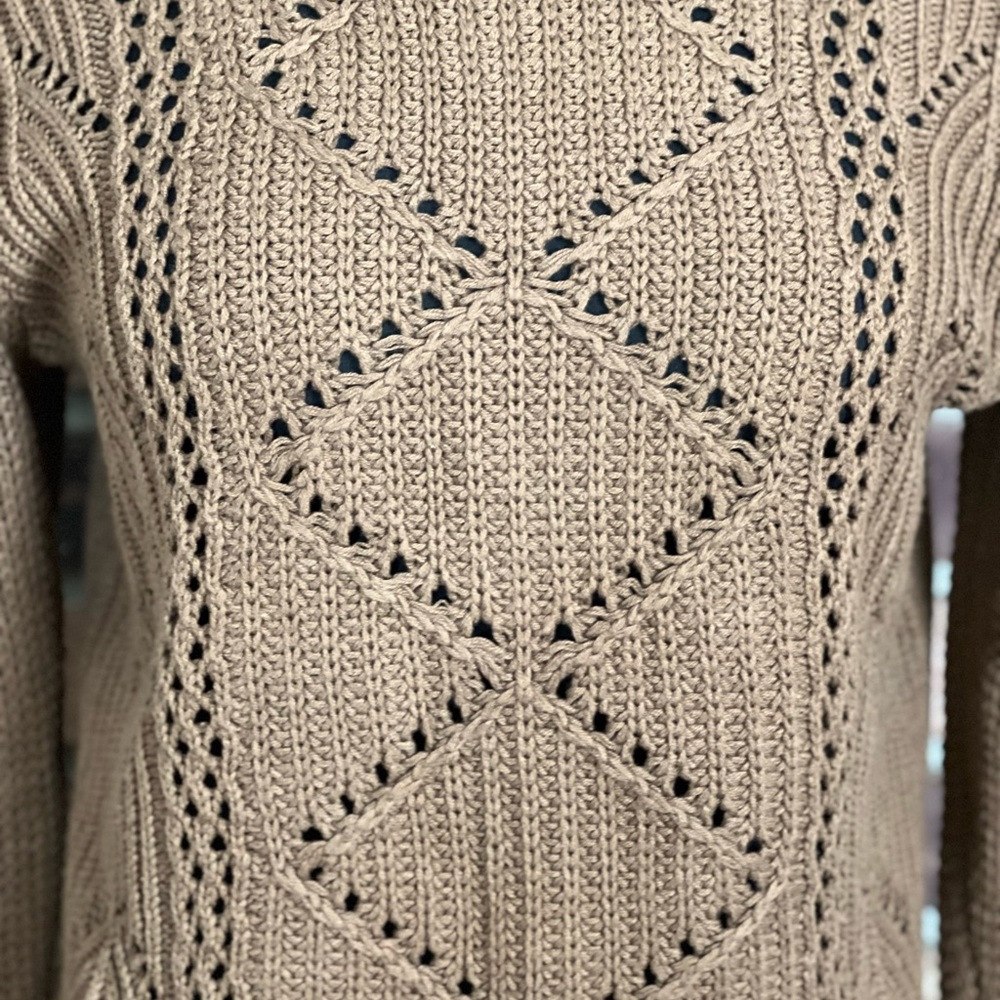 Old Navy Crewneck Sweater - Picture 4 of 4